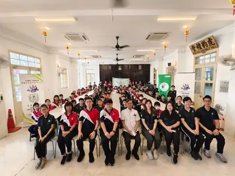 柔佛宽柔二小师生参访团教育文化交流会